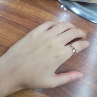 [후르디아] 끈적임 없는 착한성분 비건  핸드크림 3종 — 5점을 준 리뷰어가 2021년 10월 올린 사용 사진