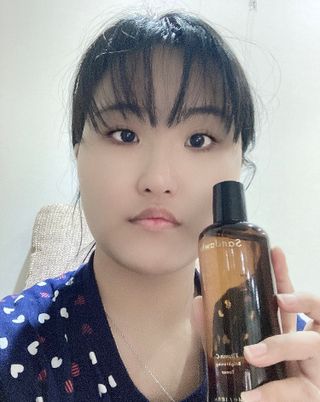 스킨큐어 산다화 비타민c 화이트닝 토너 150ml — 5점을 준 리뷰어가 2021년 12월 올린 사용 사진