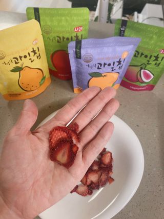 아비삭과일칩 5종 /딸기,사과,배,귤,무화과 5종 — 5점을 준 리뷰어가 2021년 3월 올린 사용 사진