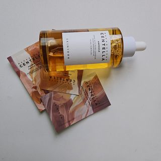 [스킨1004] 마다가스카르 센텔라 앰플 100ml — 5점을 준 리뷰어가 2024년 5월 올린 사용 사진