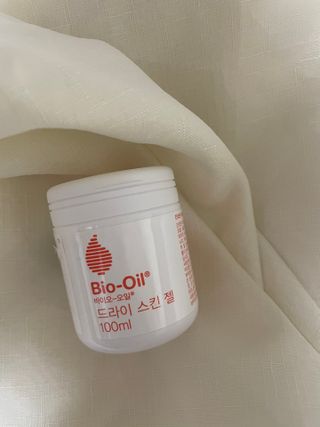 바이오오일 [바이오-오일] 드라이 스킨 젤 100ml — 5점을 준 리뷰어가 2021년 12월 올린 사용 사진