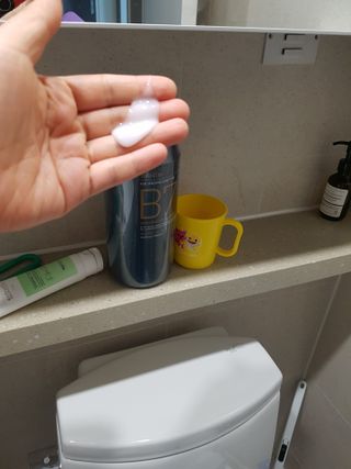 [포레스트스토리] B7 안티 헤어로스 샴푸1,000ml + 헤어팩 1,000ml — 5점을 준 리뷰어가 2021년 4월 올린 사용 사진