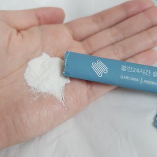 클린24시간 슬림앤유산균 1박스 (3.5g X 15포) — 5점을 준 리뷰어가 2023년 6월 올린 사용 사진