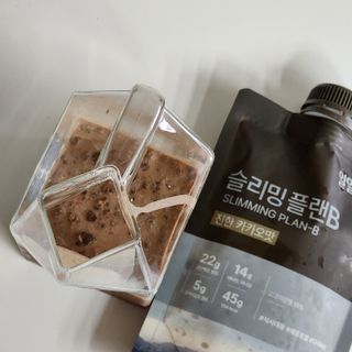 일일하우 슬리밍 플랜B 고소한 귀리맛, 진한 카카오맛 (체중조절식) — 5점을 준 리뷰어가 2023년 7월 올린 사용 사진