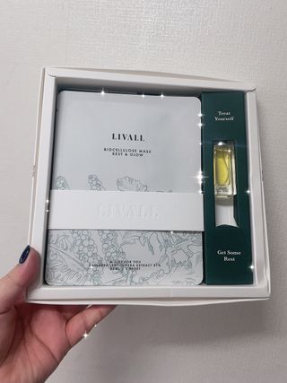 리브얼 | LIVALL 바이오셀룰로오스 마스크 레스트 앤 글로우 33ml  x 3개입 — 5점을 준 리뷰어가 2022년 6월 올린 사용 사진