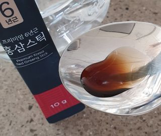 [푸름웰니스] 프리미엄 6년근 홍삼스틱 3mg x 100포 — 5점을 준 리뷰어가 2022년 4월 올린 사용 사진