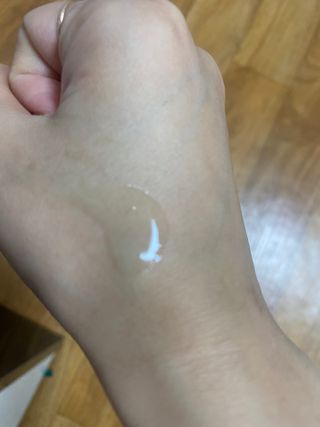 썸헤어 / SUMHAIR 썸헤어 실키 테라피 헤어 에센스 — 4점을 준 리뷰어가 2021년 5월 올린 사용 사진