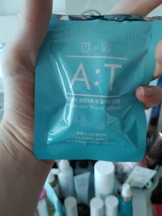 입 냄새 완화에 도움을 주는 에티켓 캔디 앳캔디 스트롱민트 — 4점을 준 리뷰어가 2021년 2월 올린 사용 사진