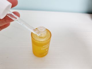 체르엠 스템앤셀 비타민 브라이트닝 에센스 30ml 1개 — 5점을 준 리뷰어가 2022년 1월 올린 사용 사진