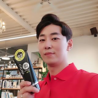 [갸스비] 지성 남성을 위한 포어케어 클렌징폼 — 5점을 준 리뷰어가 2021년 8월 올린 사용 사진