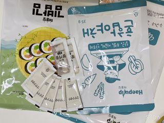 해풀잎 누구나 김밥*1ea [(혼합야채 35g *1ea,  김밥김 (5g, 5ea),  양념간장 (6g, 5ea), 참기름(5g, 2ea)] — 5점을 준 리뷰어가 2022년 7월 올린 사용 사진
