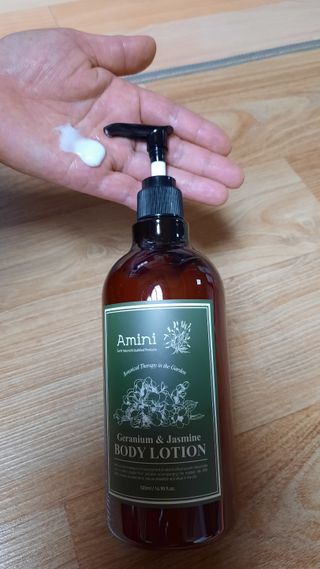 아미니 플라워테라피 바디로션  500ml 시리즈 — 5점을 준 리뷰어가 2021년 1월 올린 사용 사진
