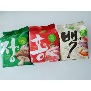 [풀무원] 자연은맛있다 정면, 백면, 홍면  세트 — 5점을 준 리뷰어가 2021년 4월 올린 사용 사진