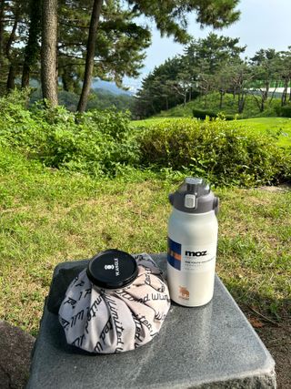 모즈스웨덴 MOZ 스웨덴 316 스텐 대용량 원터치 손잡이 보냉보온병 — 5점을 준 리뷰어가 2023년 8월 올린 사용 사진