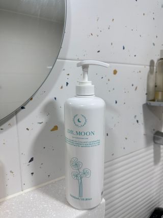 [닥터문] 센텔라 시카케어 화이트머스크 바디워시 1000ml — 5점을 준 리뷰어가 2023년 8월 올린 사용 사진