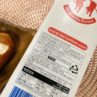 락티노브 프랑스에서 온 프리미엄 우유 래드바쉬 멸균우유 1L x 4개 — 5점을 준 리뷰어가 2021년 11월 올린 사용 사진