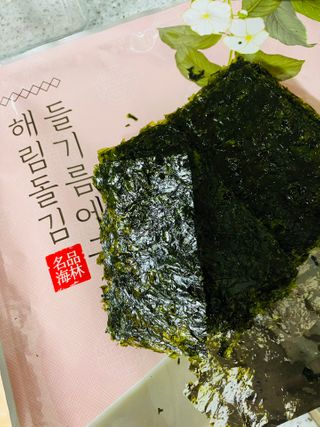 [해림맛김] 들기름에 구운 바삭바삭 김 4종 세트 + 1종 랜덤발송 총5개입 — 5점을 준 리뷰어가 2021년 2월 올린 사용 사진
