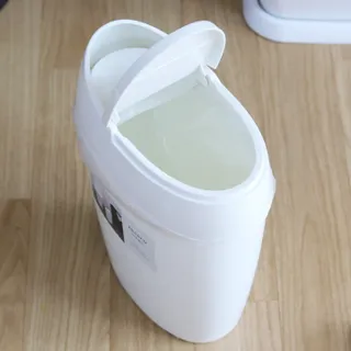 창신리빙 프랑코 바스 휴지통 7L — 5점을 준 리뷰어가 2022년 2월 올린 사용 사진