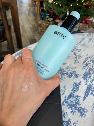 비알티씨 BRTC 파워 옴므 올인원 솔루션 200ml — 5점을 준 리뷰어가 2022년 12월 올린 사용 사진