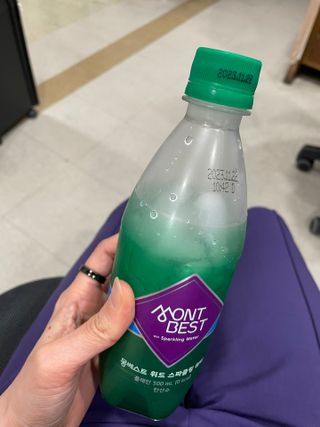 몽베스트 Montbest with Sparkling water Plain 20병 — 5점을 준 리뷰어가 2023년 3월 올린 사용 사진