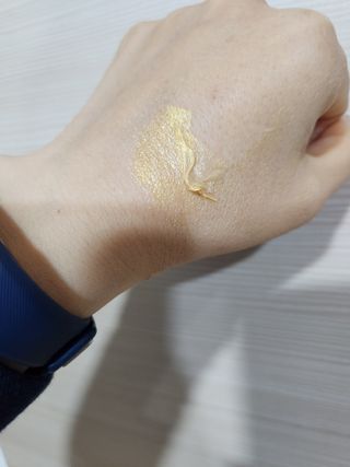 스킨클로저 바르바 프리미엄 골드리프팅팩 바르바 골드리프팅팩 — 5점을 준 리뷰어가 2022년 10월 올린 사용 사진