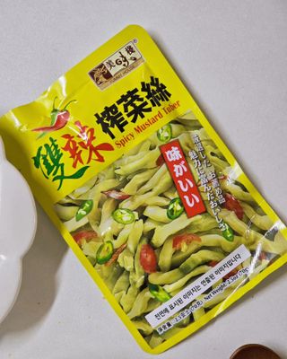 루시델리 야미하우스 홍콩 스파이시 프리미엄 짜사이 무침 500g — 2점을 준 리뷰어가 2024년 6월 올린 사용 사진