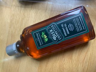 체코 비건화장품 마뉴팍투라 향좋은 맥주 샤워젤 (300ml) — 5점을 준 리뷰어가 2022년 6월 올린 사용 사진