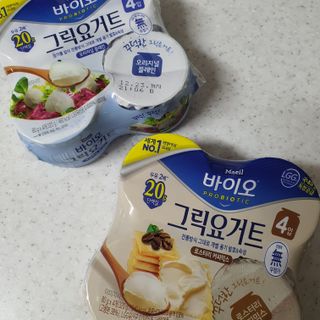 매일바이오 그릭요거트 오리지널 플레인 4개, 로스터리 커피믹스 4개 — 5점을 준 리뷰어가 2021년 12월 올린 사용 사진