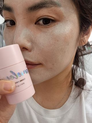 건강누리인터내셔날 카멜레오나 마스크 스틱팩 미네랄부스터 [2종 SET] 샤이닝라이즈(피부톤UP)/톡스릴리프(피부진정) — 4점을 준 리뷰어가 2022년 7월 올린 사용 사진