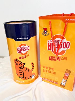광동생활건강 프리 [광동] VB와 VC를 함유한 멀티 비타민 비타 500 데일리 스틱 180포 — 5점을 준 리뷰어가 2022년 6월 올린 사용 사진