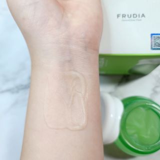 [후르디아] 모공케어 겉보속촉 여름 수분크림 — 5점을 준 리뷰어가 2021년 6월 올린 사용 사진