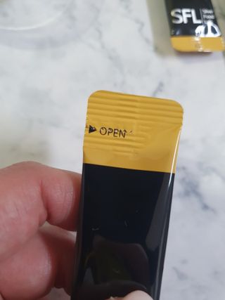 짜먹는 이지견과 짜먹는 이지아몬드, 짜먹는 이지허니피넛, 짜먹는 이지캐슈넛 각 10g X  10포 — 5점을 준 리뷰어가 2021년 4월 올린 사용 사진