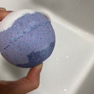 소담스퀘어 상암 Evreryday Bath Bomb Day7(에브리데이 배쓰밤 데이7) / 7종 중 2종 랜덤발송 — 5점을 준 리뷰어가 2022년 11월 올린 사용 사진
