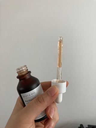 마리엔메이 히알루로닉스 세럼 ,나이아신아마이드 모과 세럼, 마린콜라겐 세럼, 청귤 흰목이버섯 추출물 세럼 — 5점을 준 리뷰어가 2021년 10월 올린 사용 사진