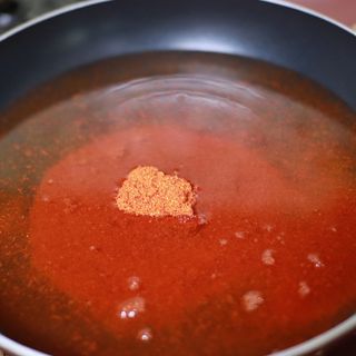 빨간키트 떡볶이 밀키트 2~3인분 매운맛 국물 떡볶이 만들기 쉬운 황금 레시피 분말 소스로 간편한 요리 — 4점을 준 리뷰어가 2021년 8월 올린 사용 사진