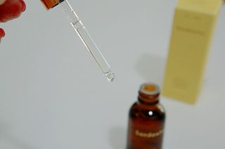 스킨큐어 산다화 비타민c 화이트닝 에센스 30ml — 5점을 준 리뷰어가 2023년 10월 올린 사용 사진