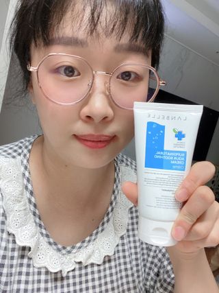 랑벨 수퍼내츄럴 아쿠아 수딩 크림 100ml — 5점을 준 리뷰어가 2022년 6월 올린 사용 사진