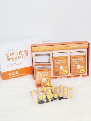 서울약사신협_내몸애발란스멀티비타민앤미네랄파워업_800mg x 90정 — 5점을 준 리뷰어가 2021년 8월 올린 사용 사진