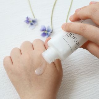 플레라디 에델바이스 오일 밸런싱 토너 — 4.5점을 준 리뷰어가 2021년 4월 올린 사용 사진