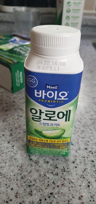 LIVE 매일바이오 알로에 드링킹 요거트 — 5점을 준 리뷰어가 2022년 4월 올린 사용 사진