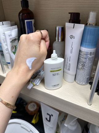 아이레시피 모이스트터치 스포츠 선밀크 50ml (SPF50+ PA+++) — 5점을 준 리뷰어가 2023년 6월 올린 사용 사진