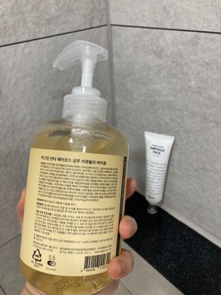 빅그린 카렌듈라(지성두피용)&시카(중건성두피용)탈모샴푸500ml-택1,빅그린 프리미어바이옴탈모앰플팩 60ml — 5점을 준 리뷰어가 2022년 12월 올린 사용 사진