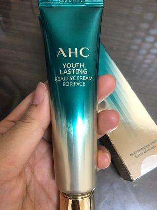 [NEW 탄력유턴 아이크림] AHC 유스 래스팅 리얼 아이크림 포 페이스 — 5점을 준 리뷰어가 2021년 3월 올린 사용 사진