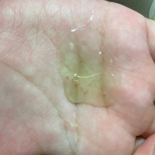 프리마인 메이크업과 들뜨는 각질까지 한방에 깐달걀로! 순하기까지한 셀베이스 그린티클렌저(200ml) — 4.5점을 준 리뷰어가 2023년 4월 올린 사용 사진