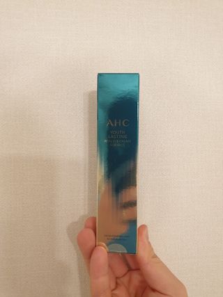 [NEW 탄력유턴 아이크림] AHC 유스 래스팅 리얼 아이크림 포 페이스 — 5점을 준 리뷰어가 2021년 3월 올린 사용 사진