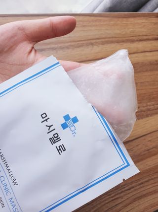 닥터마시멜로 닥터마스멜로 마블러스 아쿠아 클리닉 마스크 — 5점을 준 리뷰어가 2021년 6월 올린 사용 사진