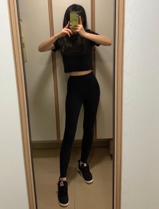 [딕시] 힙 플랙션 레깅스 HIP FLEXION Leggings — 5점을 준 리뷰어가 2022년 5월 올린 사용 사진