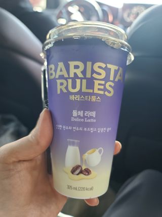 바리스타룰스 돌체 라떼 — 5점을 준 리뷰어가 2023년 4월 올린 사용 사진