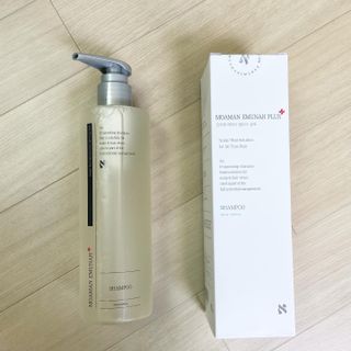 MOAMANEMUNAH 모아만에무나 플러스 두피 탈모 완화 기능성 샴푸 — 5점을 준 리뷰어가 2021년 8월 올린 사용 사진
