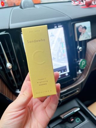 스킨큐어 산다화 비타민c 화이트닝 에센스 30ml — 5점을 준 리뷰어가 2023년 10월 올린 사용 사진